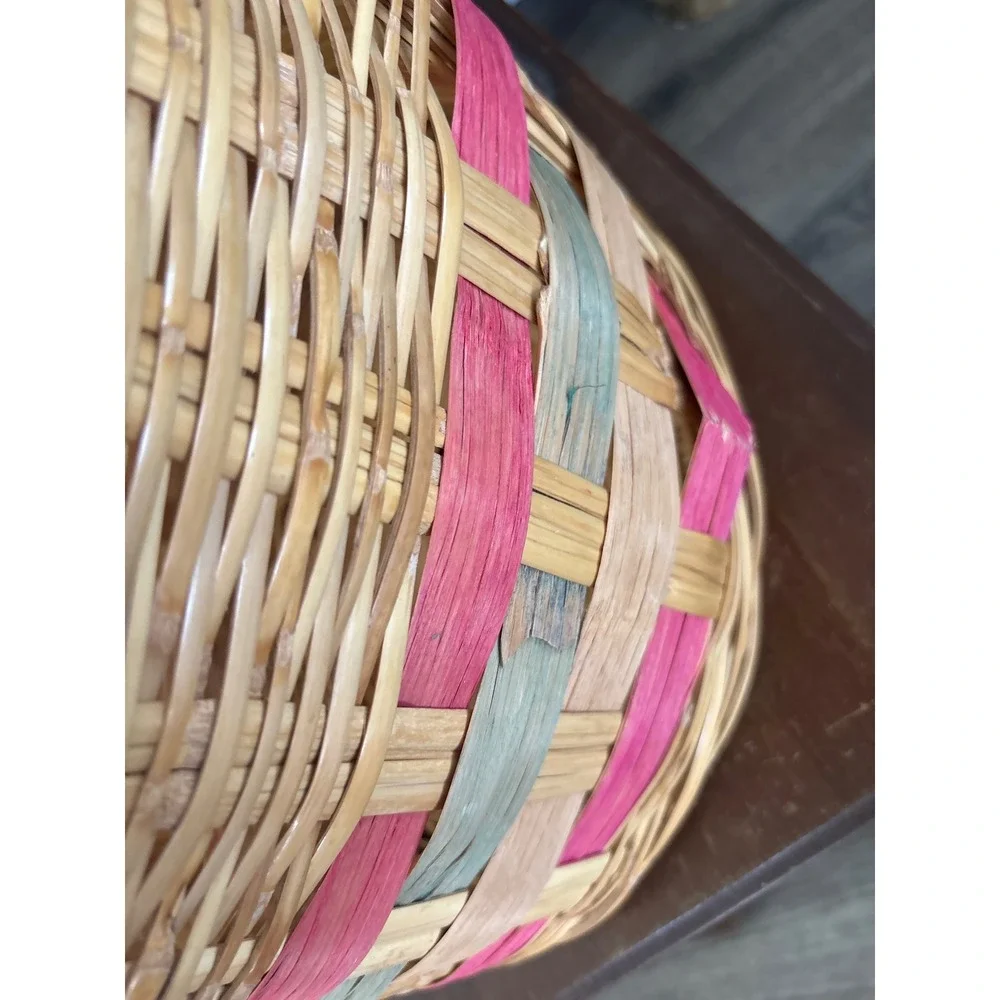 Vintage Woven Wicker Picnic Basket with Lid Pink Green  Mexico Oval Handle